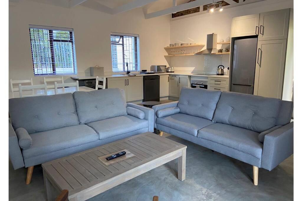 21 Heather Road George Luaran gambar