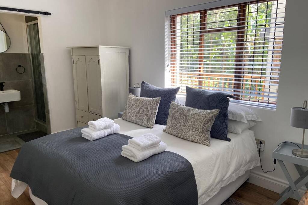 21 Heather Road George Luaran gambar