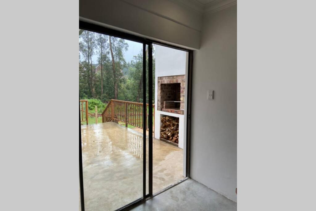 21 Heather Road George Luaran gambar