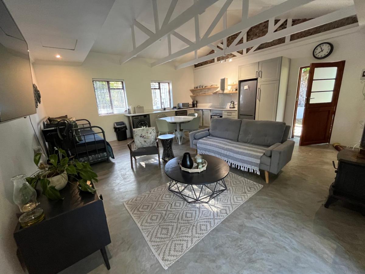 21 Heather Road George Luaran gambar