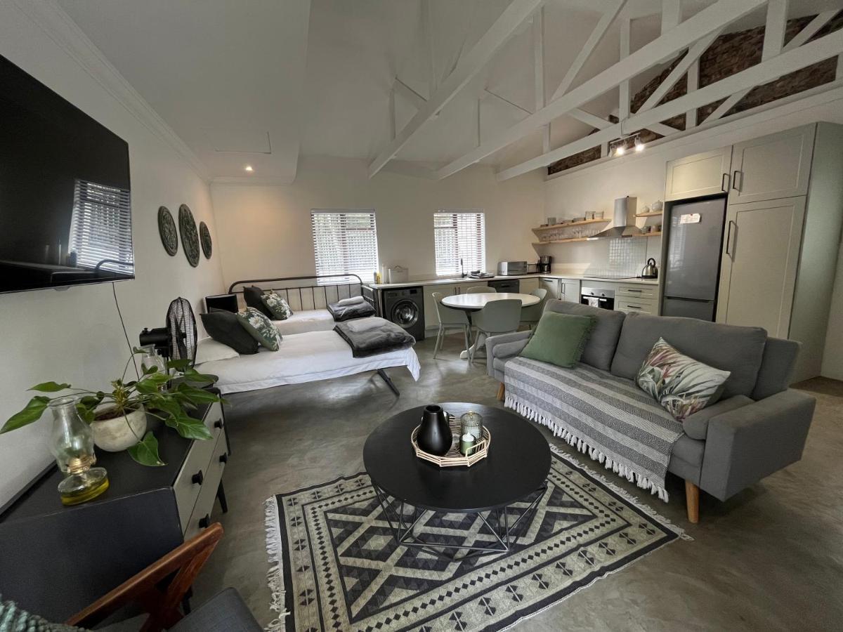 21 Heather Road George Luaran gambar